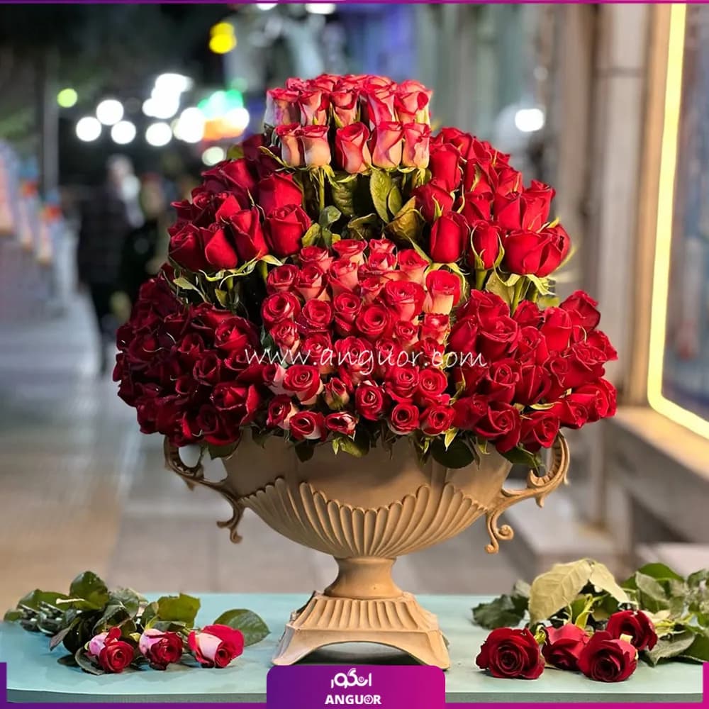 جام گل رز خواستگاری (130 شاخه)