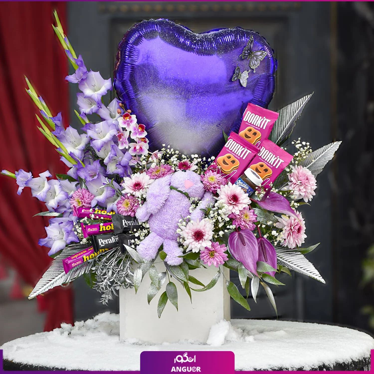 باکس گل ولنتاین عشق مخملی