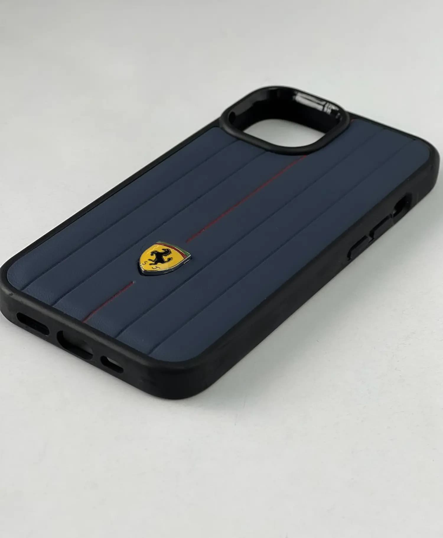 قاب چرمی طرح فراری گوشی موبایل آیفون Iphone 13 Pro Max — تصویر ۳
