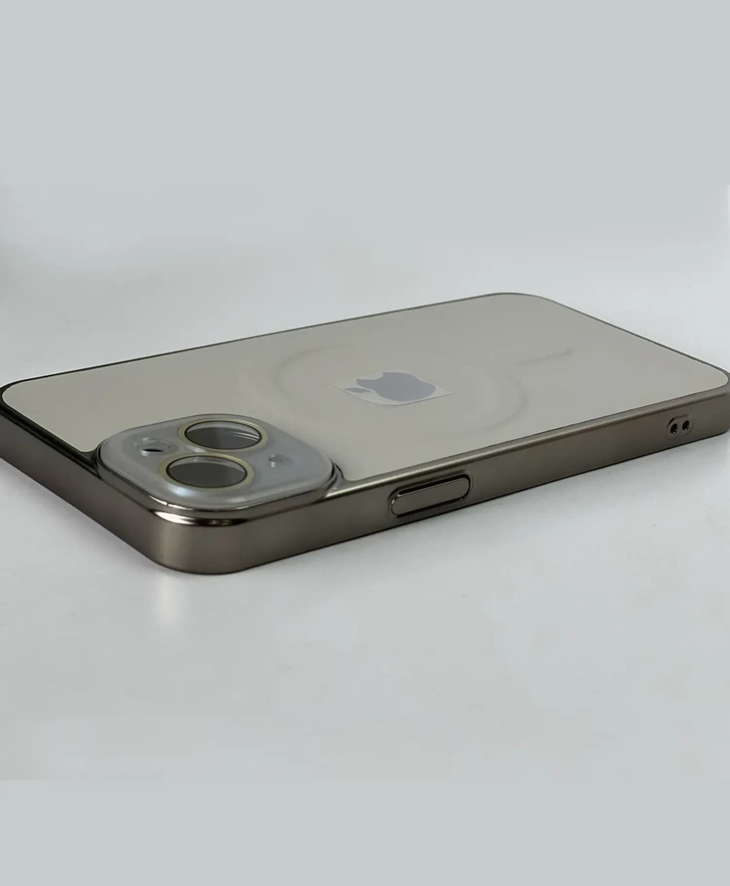 قاب چرمی مگسیفدار محافظ لنز دار Falcon گوشی موبایل آیفون Iphone 13 — تصویر ۳