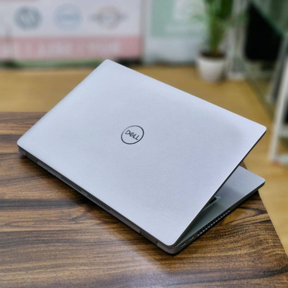 لپتاپ Dell Precision 5530 استوک — i5 / 16GB / 512GB — تصویر ۴