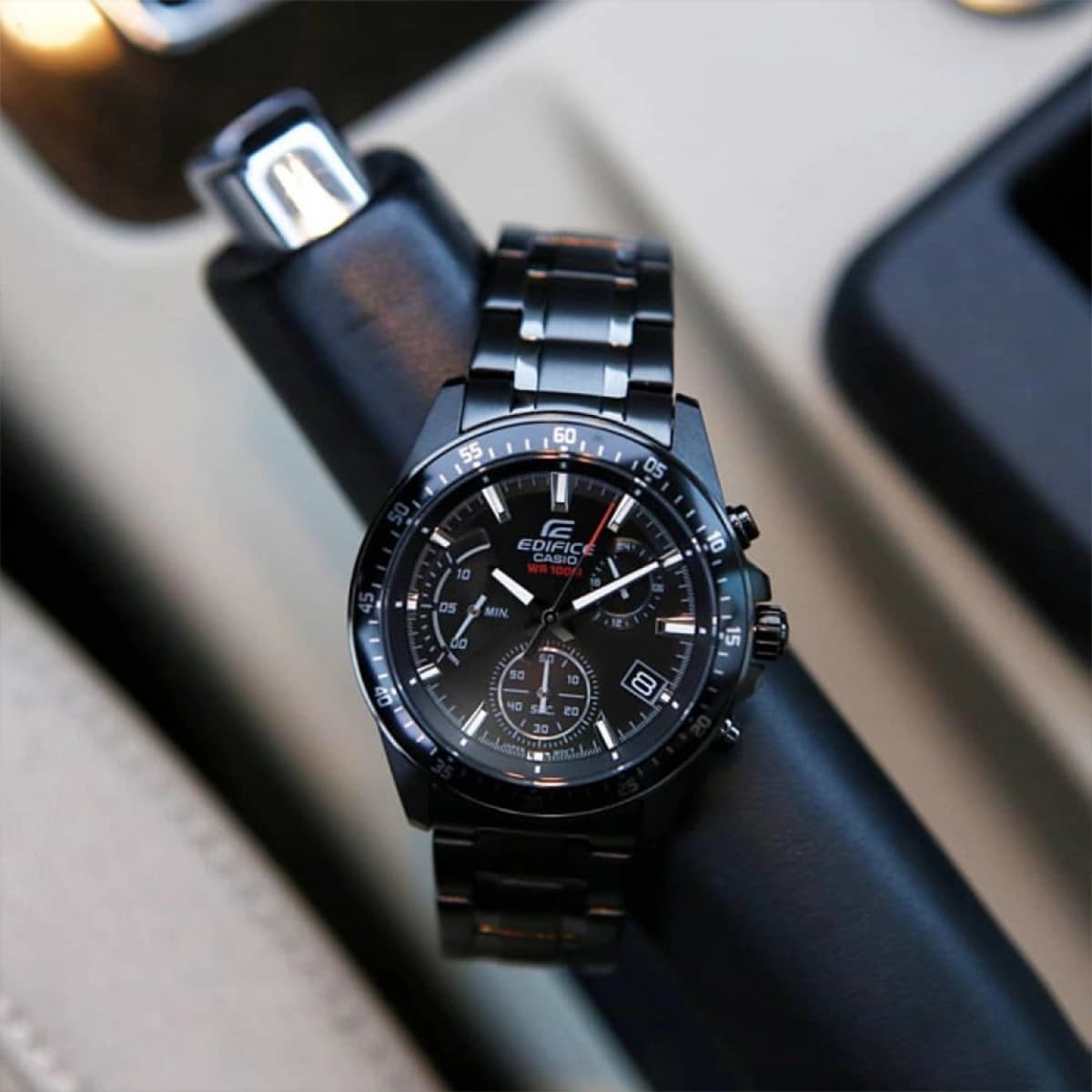 ساعت مچی مردانه کاسیو ادیفایس مدل Casio Edifice EFV-540DC-1AVUDF — تصویر ۴