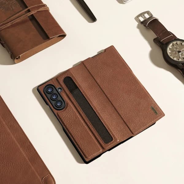 فلیپ کاور چرمی Samsung Galaxy Z Fold 7 مارک نیلکین مدل Aoge Leather Case — تصویر ۶