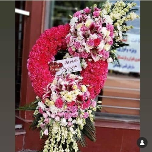 تاج گل از گل فروشی شهرک غرب t2729