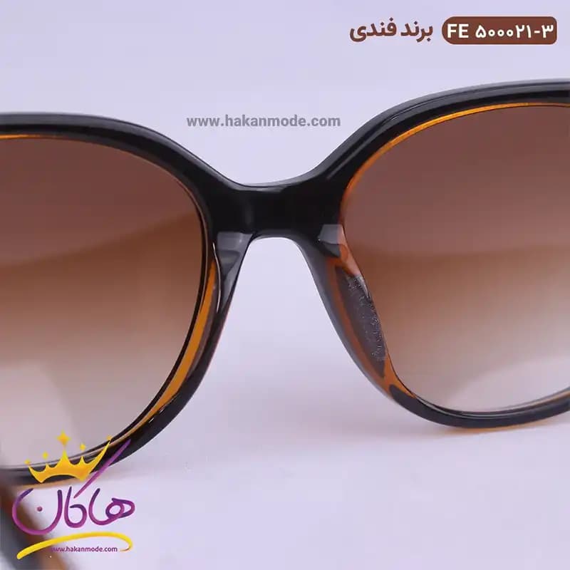 عینک آفتابی فندی زنانه FE500021/3 — تصویر ۴
