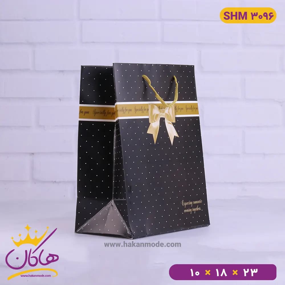 ساک دستی مشکی پاپیون طلایی | کد Shm3096 — تصویر ۲