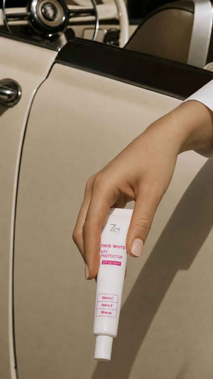 کرم ضد آفتاب Za و سفید کننده مدل True White حجم 35 گرم (SPF 26)
