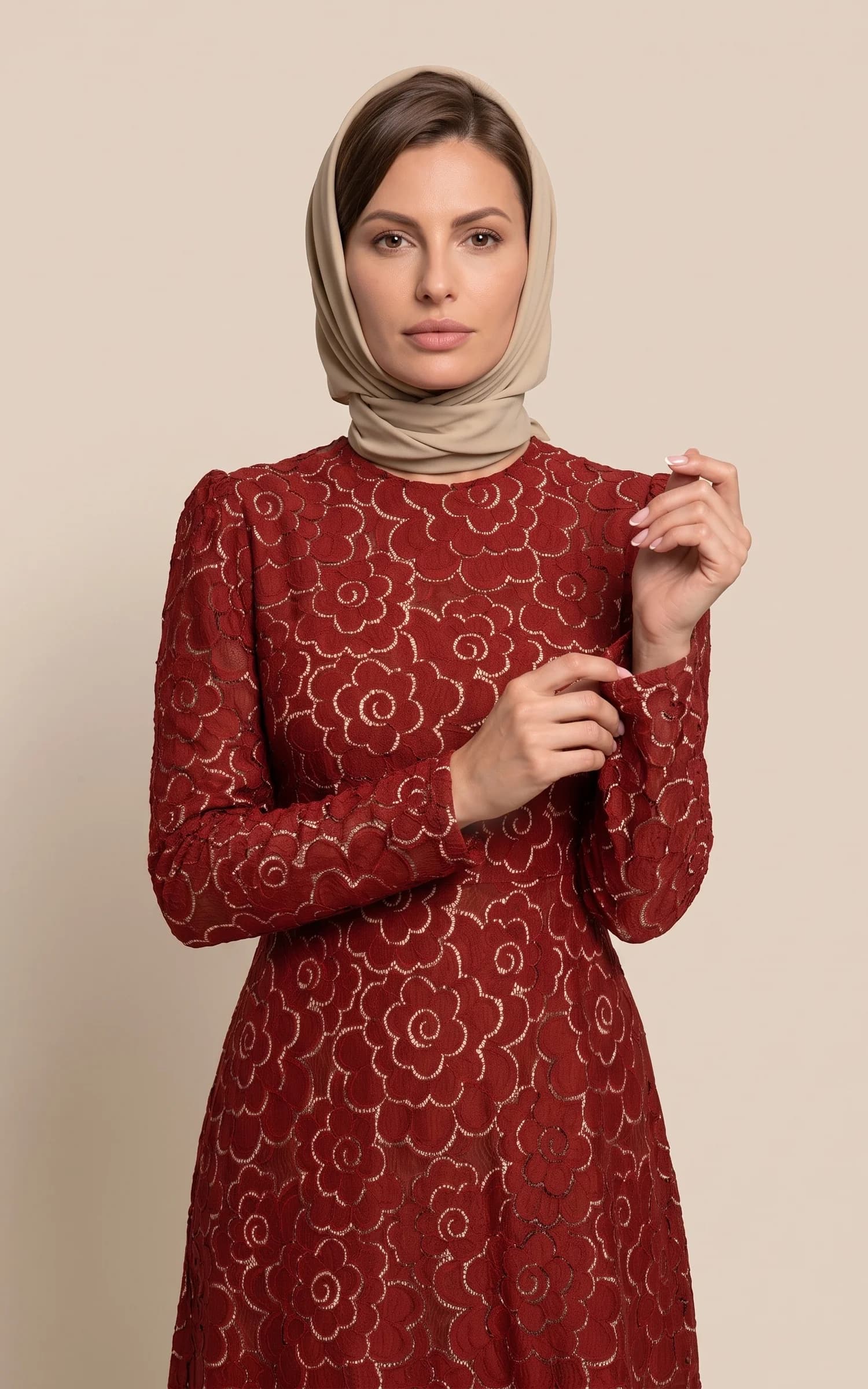 پیراهن زنانه گیپور زرشکی کوتاه آستین بلند گل‌دار nevado کد 405014431919 — تصویر ۲