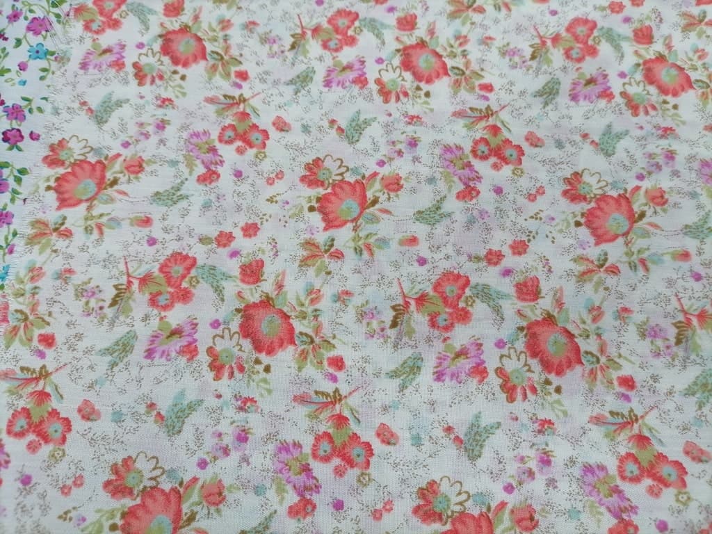 پارچه چادر نمازی گلدار نارنجی – بروجرد ( عرض 110 سانتیمتر ) — تصویر ۴