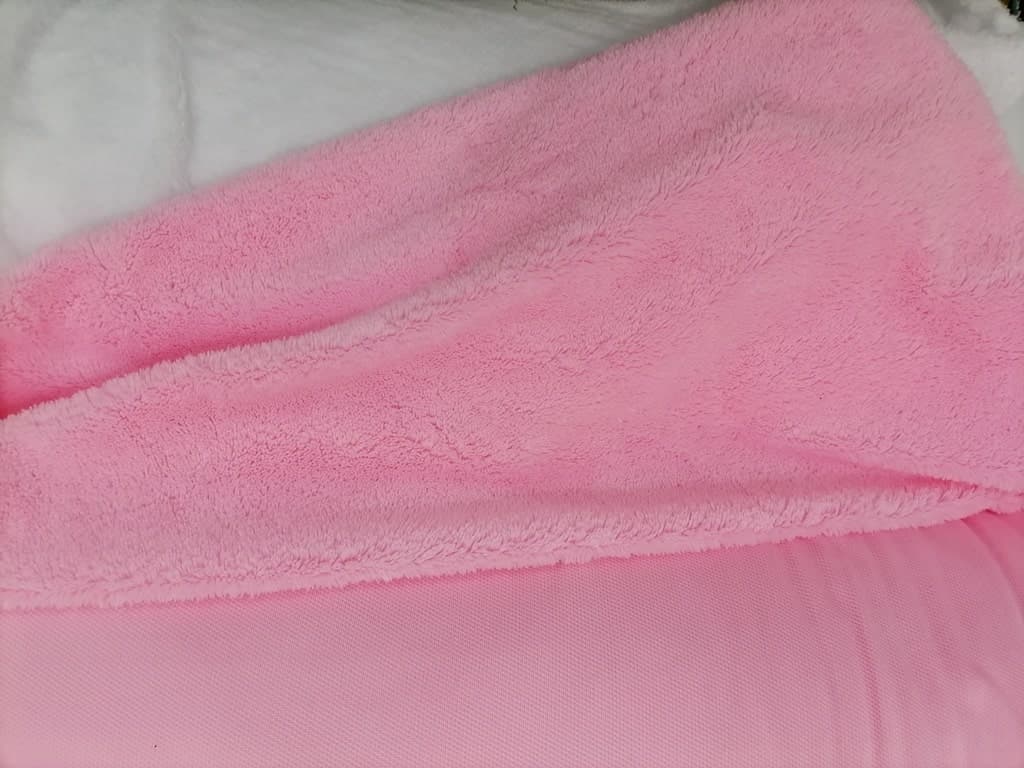 پارچه پولیش پرز بلند ایرانی صورتی براق (پارچه عرض 1.8 متر) — تصویر ۳