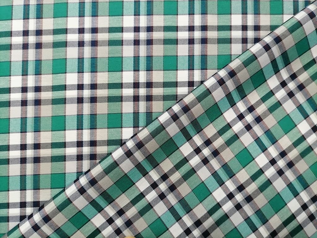 پارچه چهارخانه سبز – مشکی – سفید (ایرانی طرح متوسط عرض 1.5)