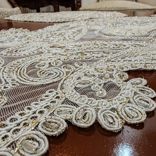 رومیزی دانتل مخمل ملیله دوزی سه تکه طرح صدف — تصویر ۴