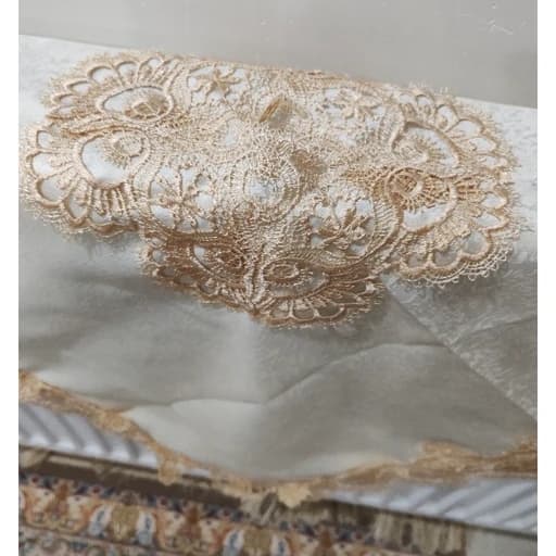 رومیزی روپشتی شانل دور گیپور ابریشمی سایز 80 — تصویر ۷