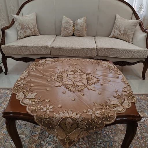 رومیزی مربع تور ملیلیه و پولک دوزی هندی 1*1 — تصویر ۸