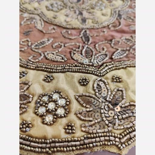 رومیزی مخمل ساتن ملیله و پولک دوزی 3 تکه هندی — تصویر ۷