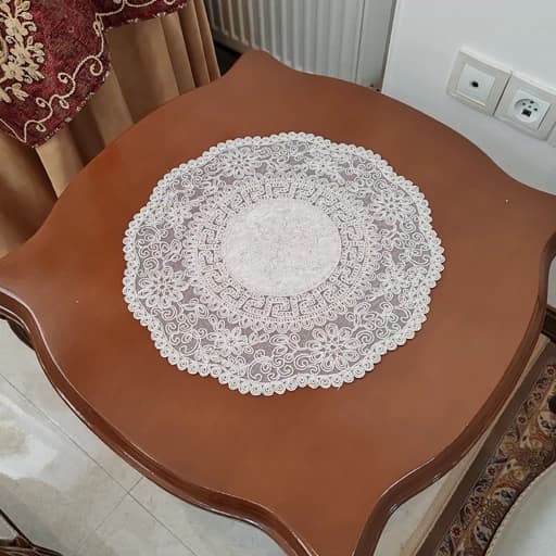 رومیزی گرد دانتل مخمل سه تکه طرح ورساچه ایرانی — تصویر ۲