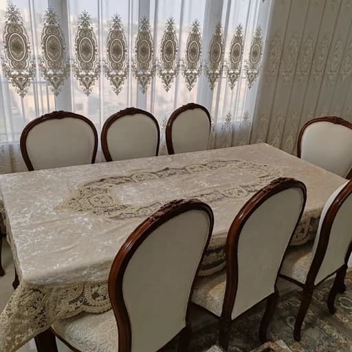 رومیزی غذاخوری مخمل دانتل ترکیه طرح ورساچه سایز 150*250 — تصویر ۴