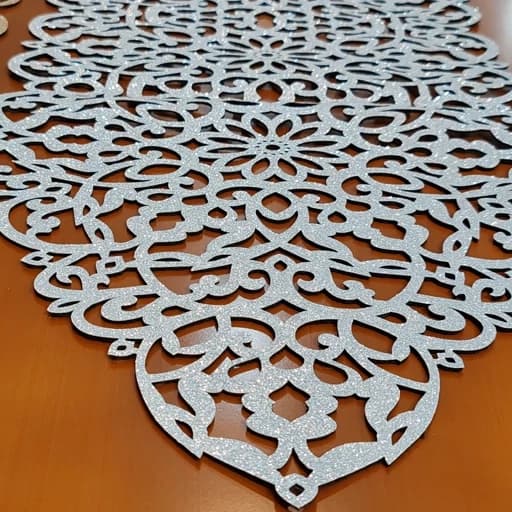 رانر رومیزی غذاخوری چرم اکلیلی طرح بهار جدید 130 — تصویر ۴
