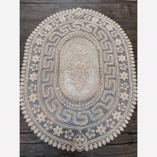 رومیزی زیر بشقابی دانتل مخمل ورساچه بیضی 32*42 — تصویر ۳