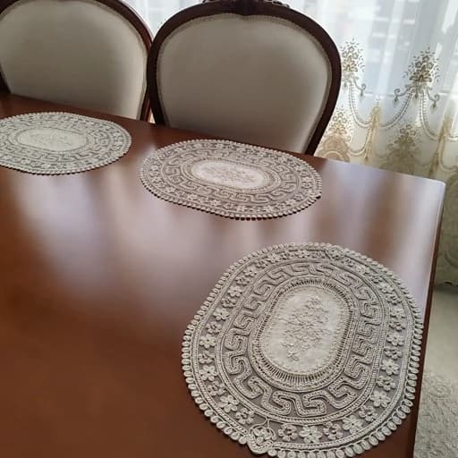رومیزی زیر بشقابی دانتل مخمل ورساچه بیضی 32*42 — تصویر ۴