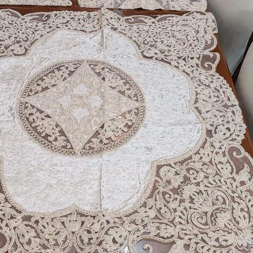 رومیزی مربع بزرگ مخمل دانتل ترک طرح آنتیک 110 — تصویر ۵