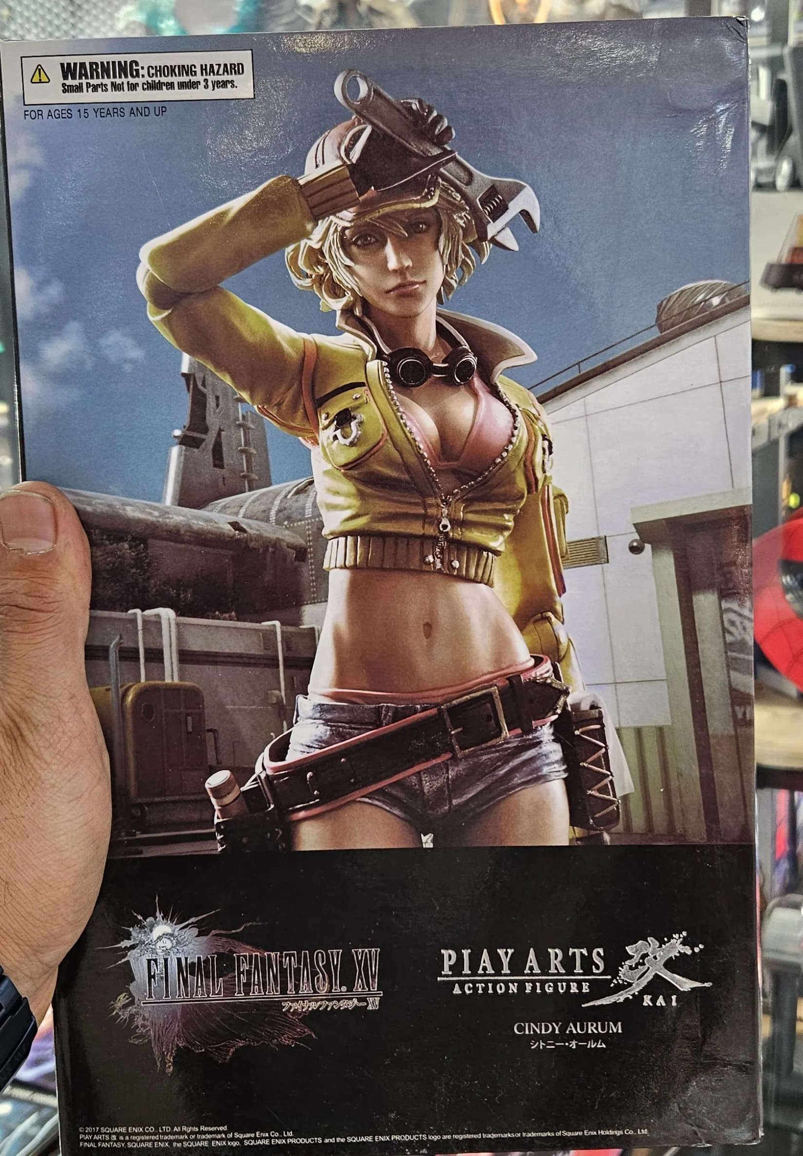 اکشن فیگور سیندی آوروم دختر مکانیک از سری فاینال فانتزی برند Play Arts Kai ارتفاع 24 سانتی متر — تصویر ۳