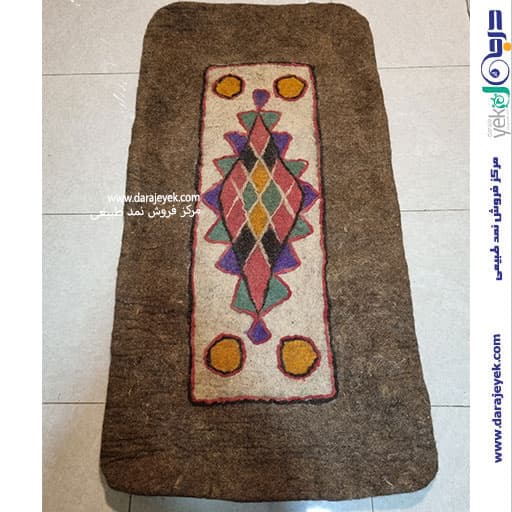فرش نمدی طرح لوزی