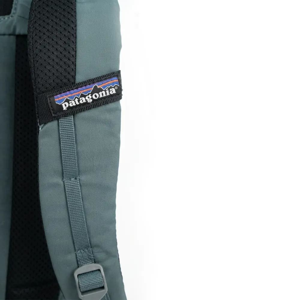 کوله پشتی PATAGONIA Atom 20L — تصویر ۴