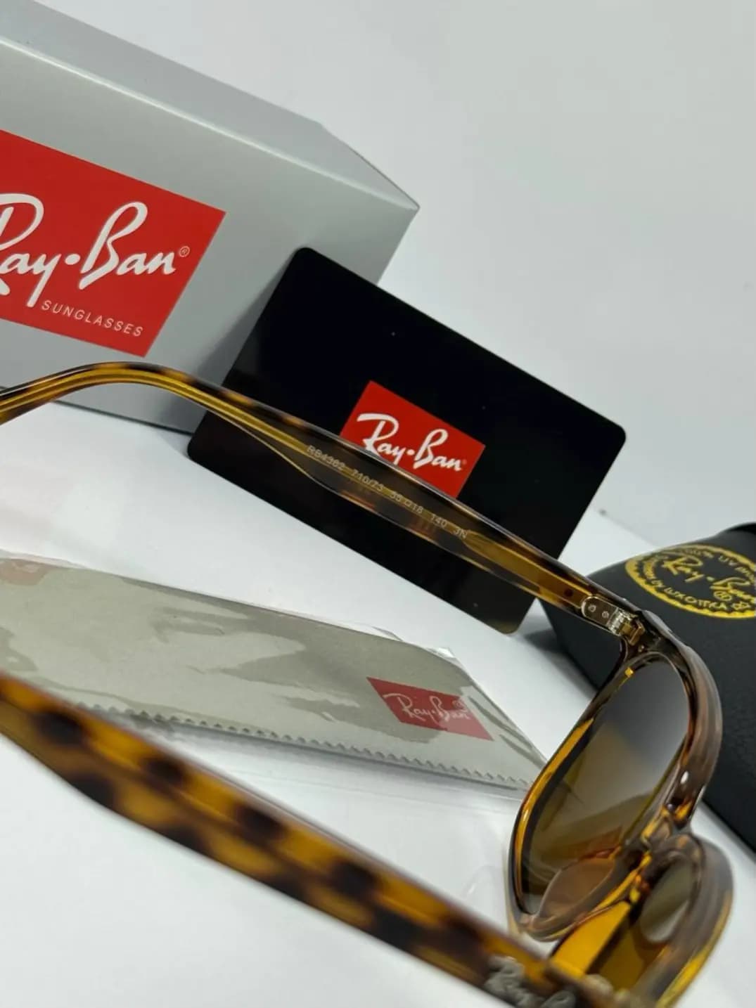 عینک ریبن پلنگی rb-4362 — تصویر ۳