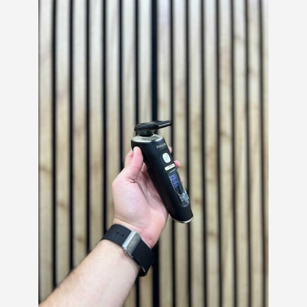 سه تیغ فیلیپس 4 کاره هلند مدل Prestig سری 9000 اورجینال — تصویر ۶
