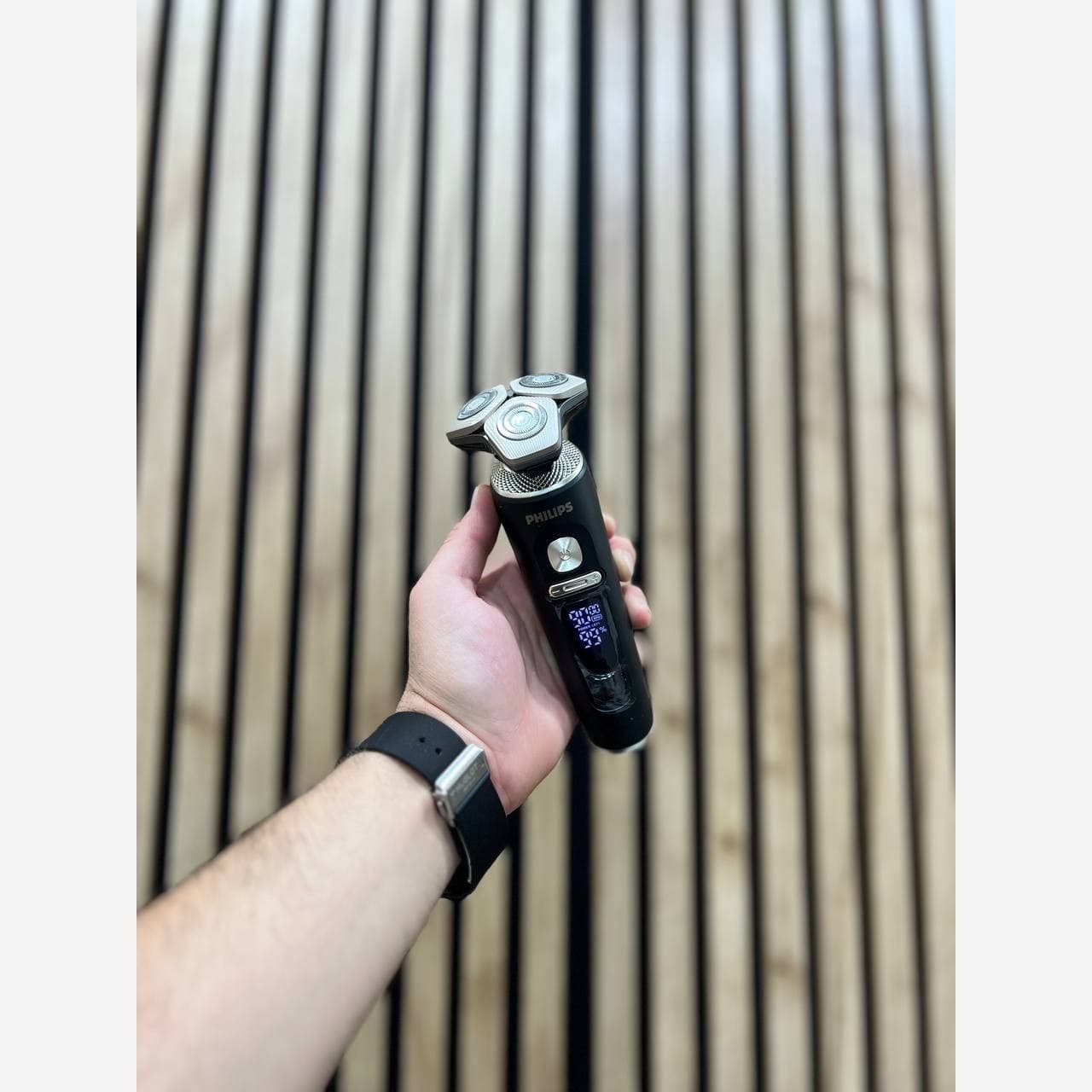 سه تیغ فیلیپس 4 کاره هلند مدل Prestig سری 9000 اورجینال — تصویر ۴