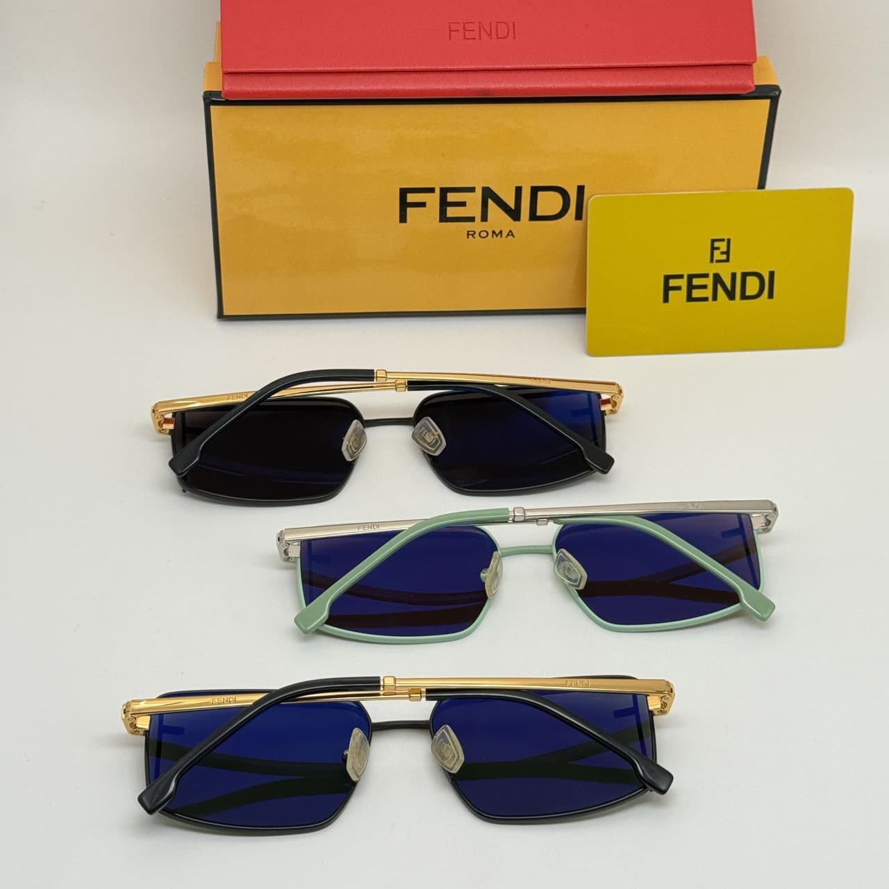 عینک آفتابی زنانه FENDI کد FE40102U — تصویر ۶