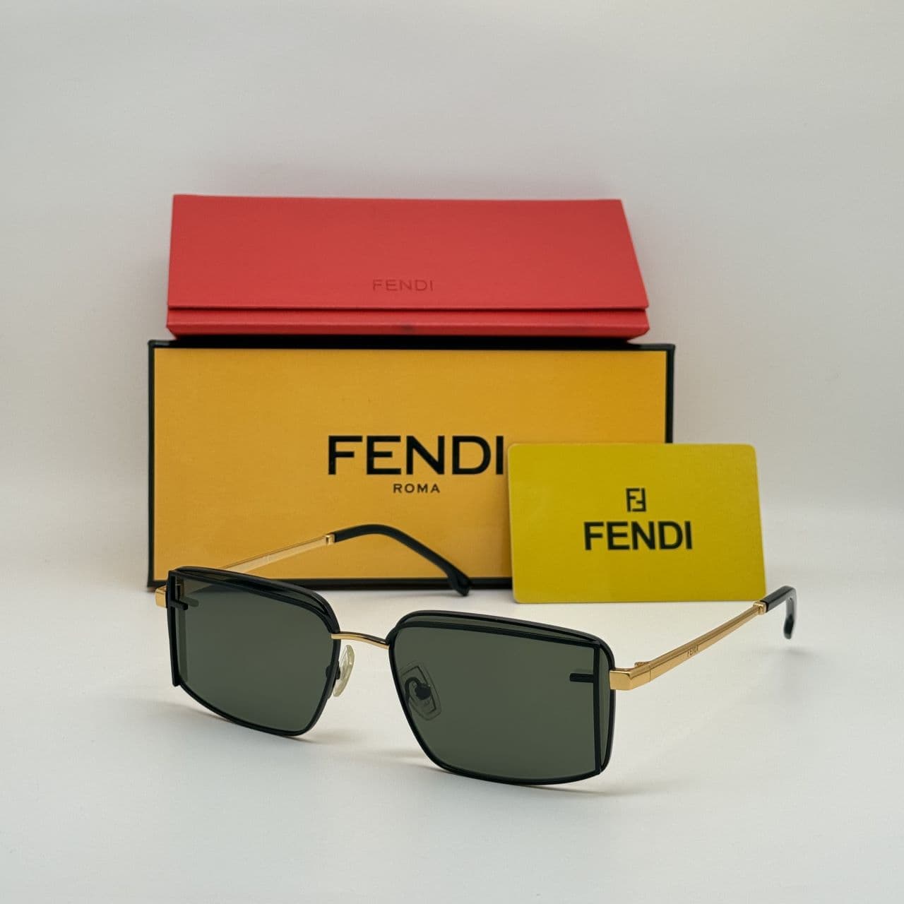 عینک آفتابی زنانه FENDI کد FE40102U — تصویر ۲