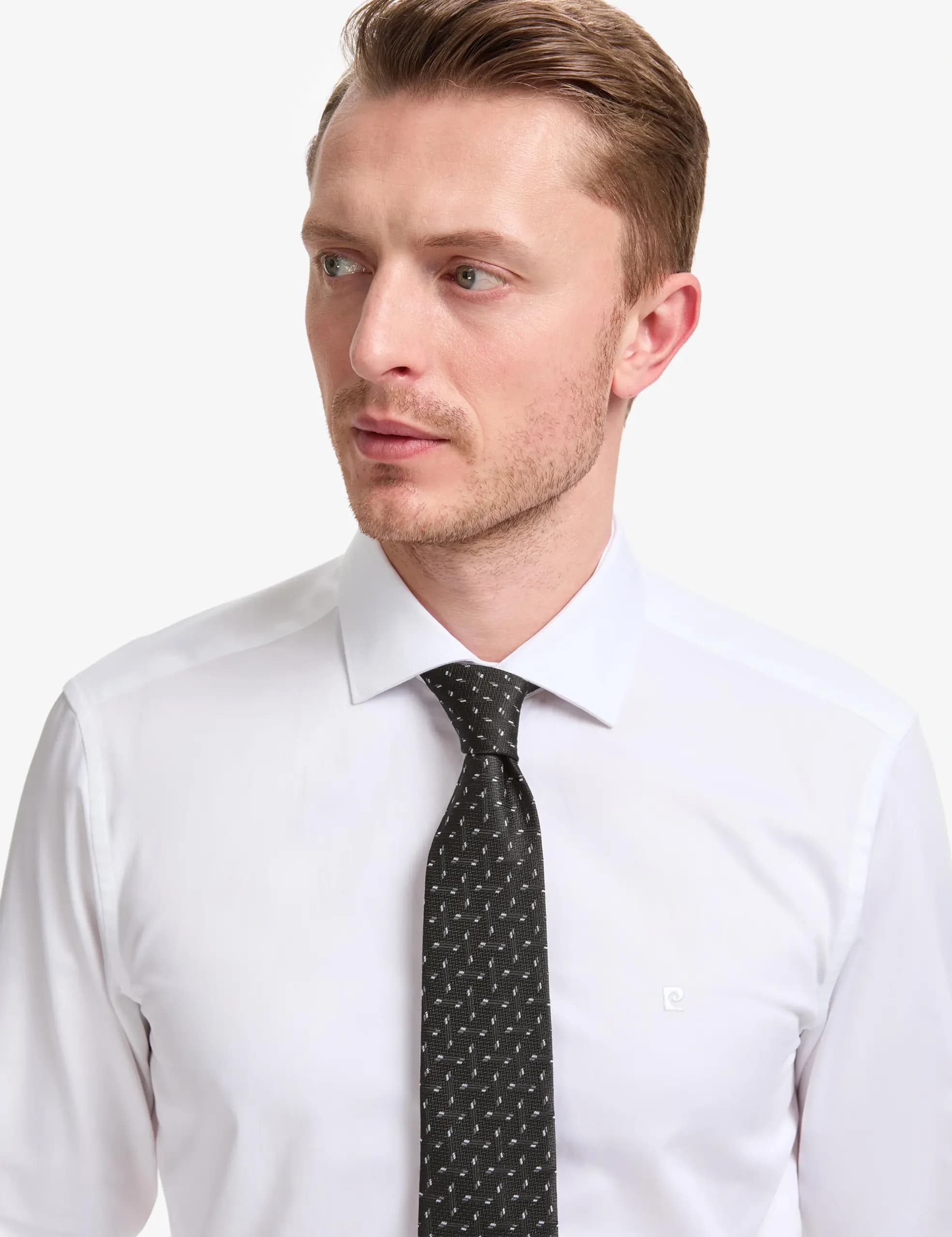 پیراهن رسمی مردانه پیرکاردین سفید مدل اسلیم فیت با یقه نیم ایتالیایی — تصویر ۲