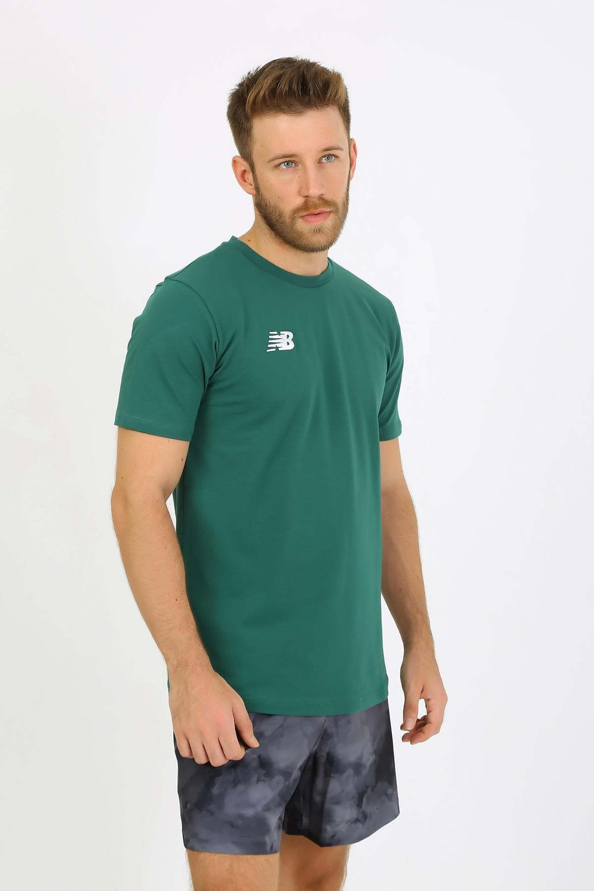 تی شرت ورزشی نیو بالانس مردانه پارچه سبز راسته Regular/رگولار Regular/رگولار اسپرت | New Balance TST2235-SPG TR — تصویر ۲
