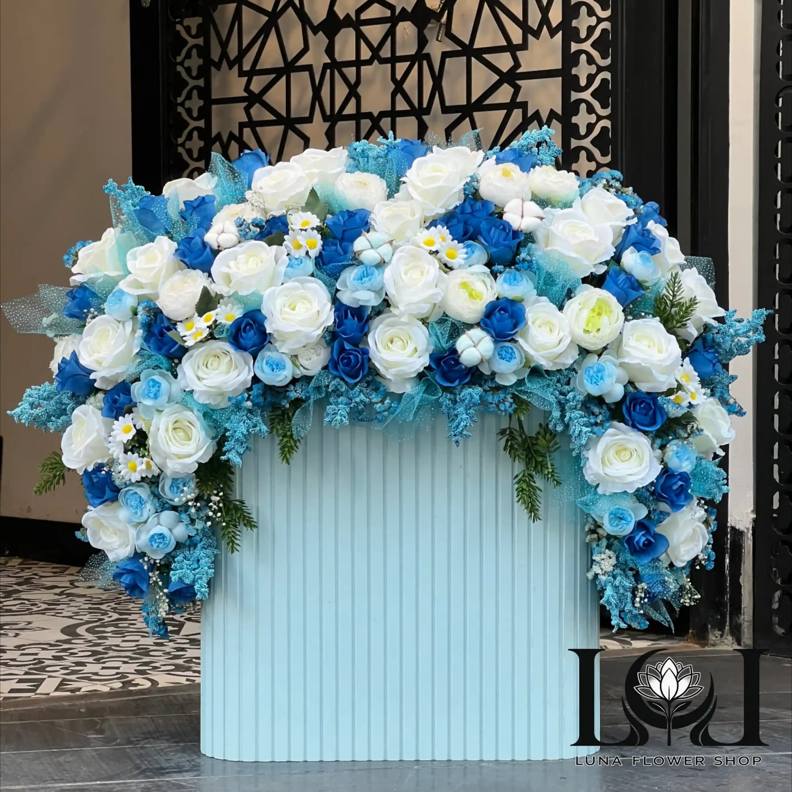 باکس گل مصنوعی BL130