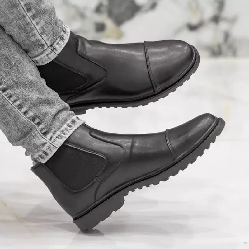 نیم بوت مردانه مشکی بغل کش چرم — تصویر ۲
