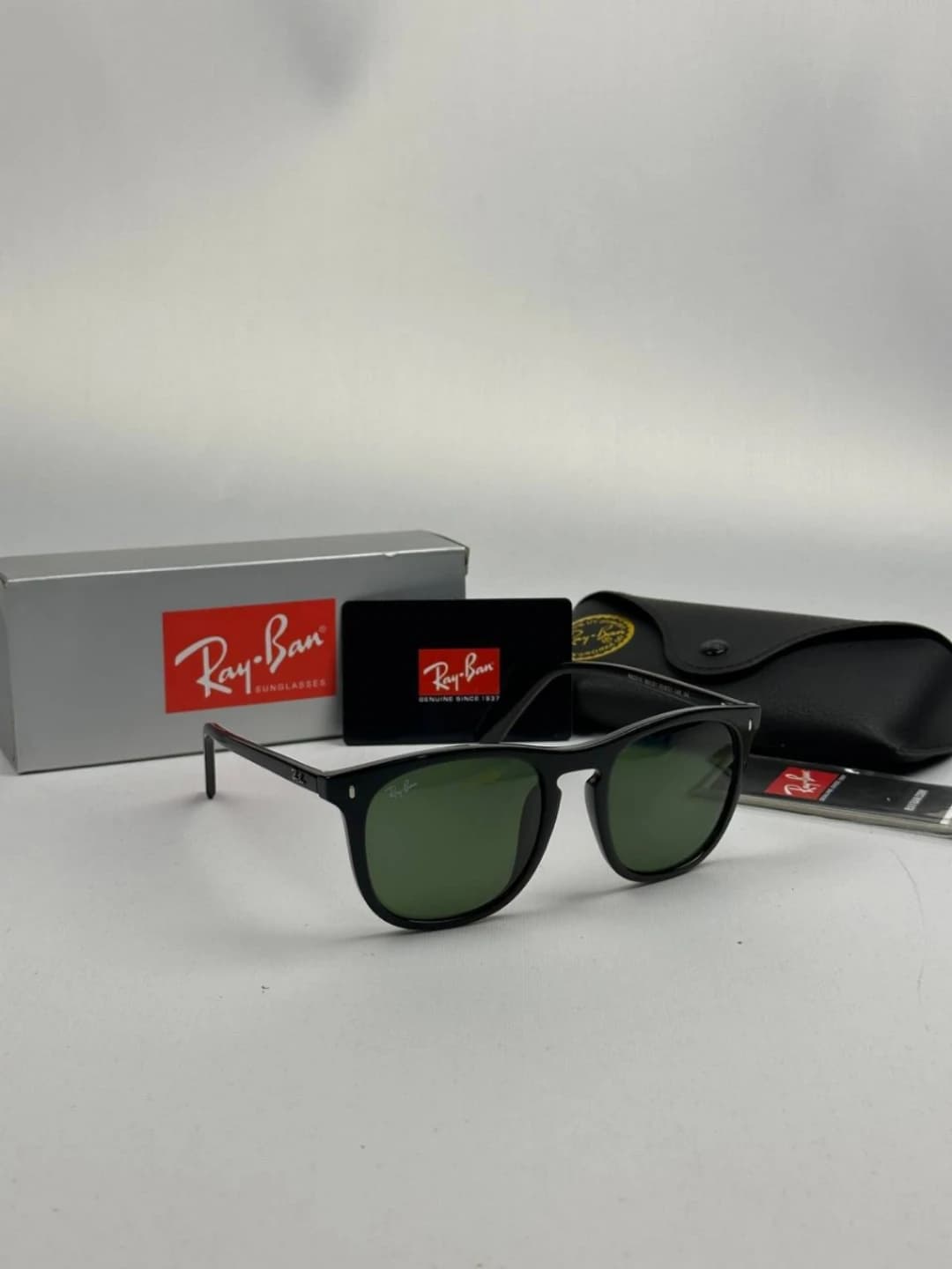 عینک ریبن مشکی براق سبزrayban rb-2210