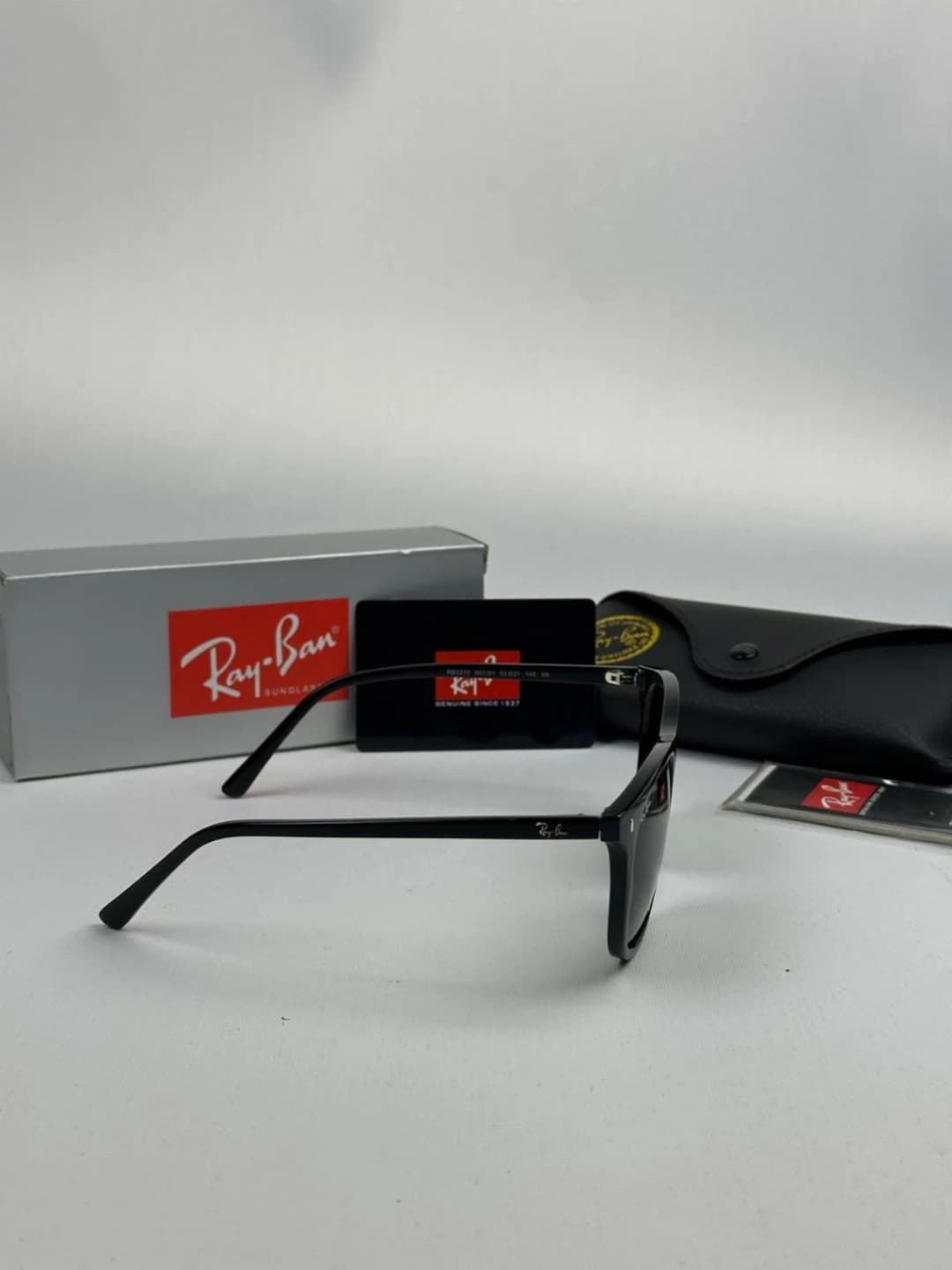 عینک ریبن مشکی براق سبزrayban rb-2210 — تصویر ۳