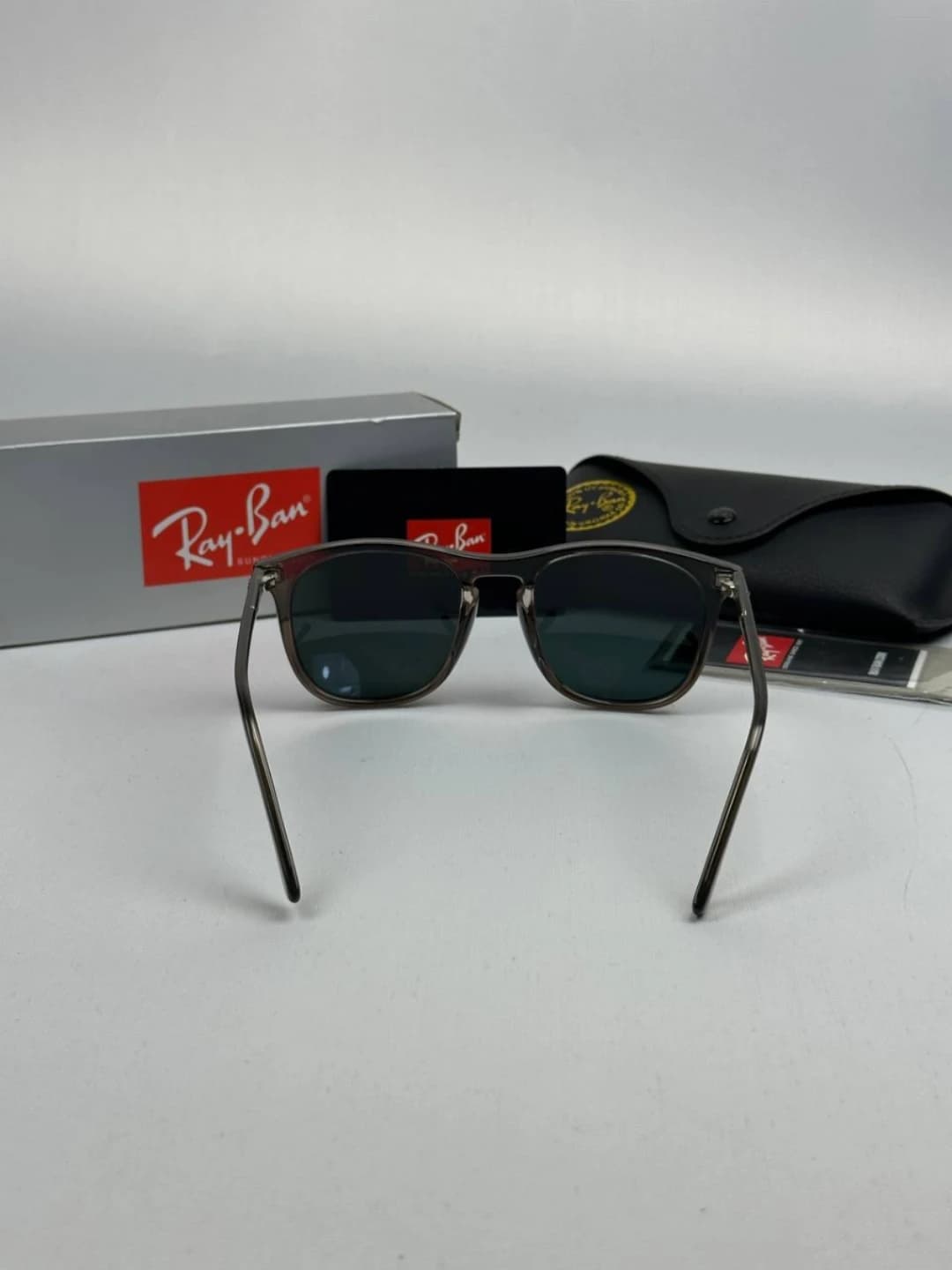 عینک ریبن طوسی rayban rb-2210 — تصویر ۳