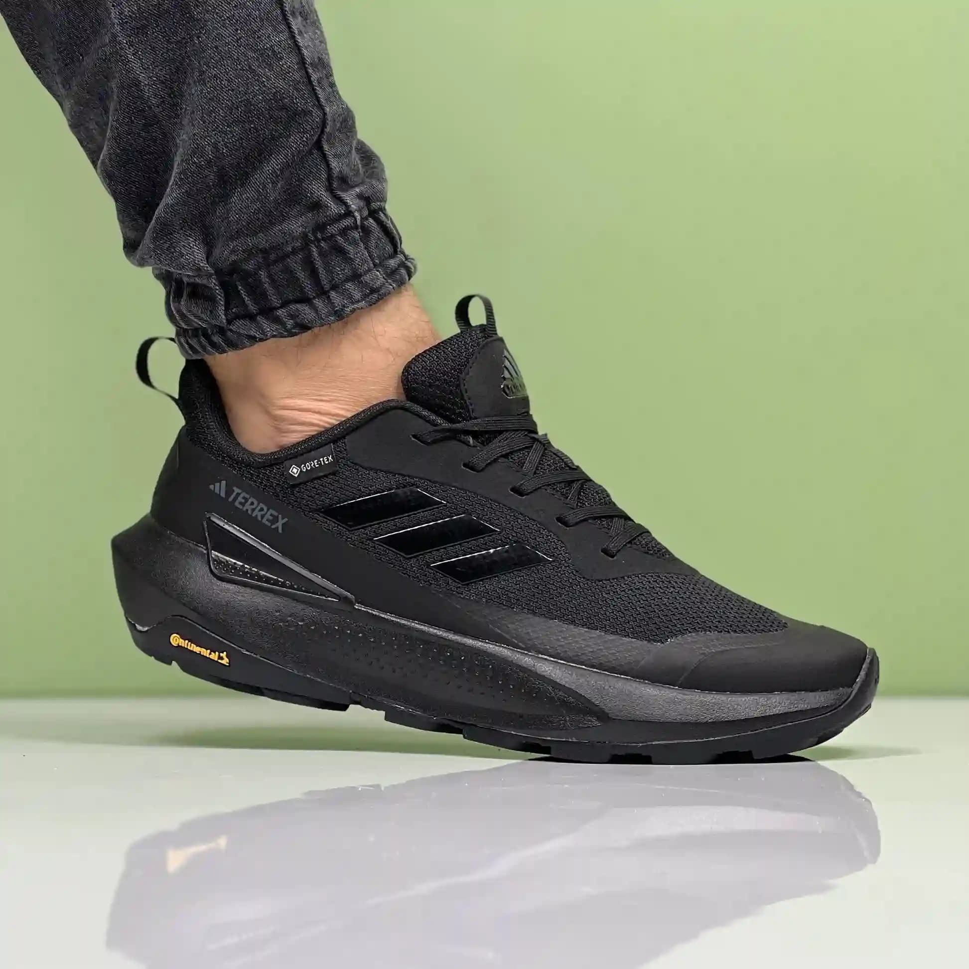 کتونی آدیداس تریکس adidas مردانه ۲۰۲۶ کد ۱۶۰۴