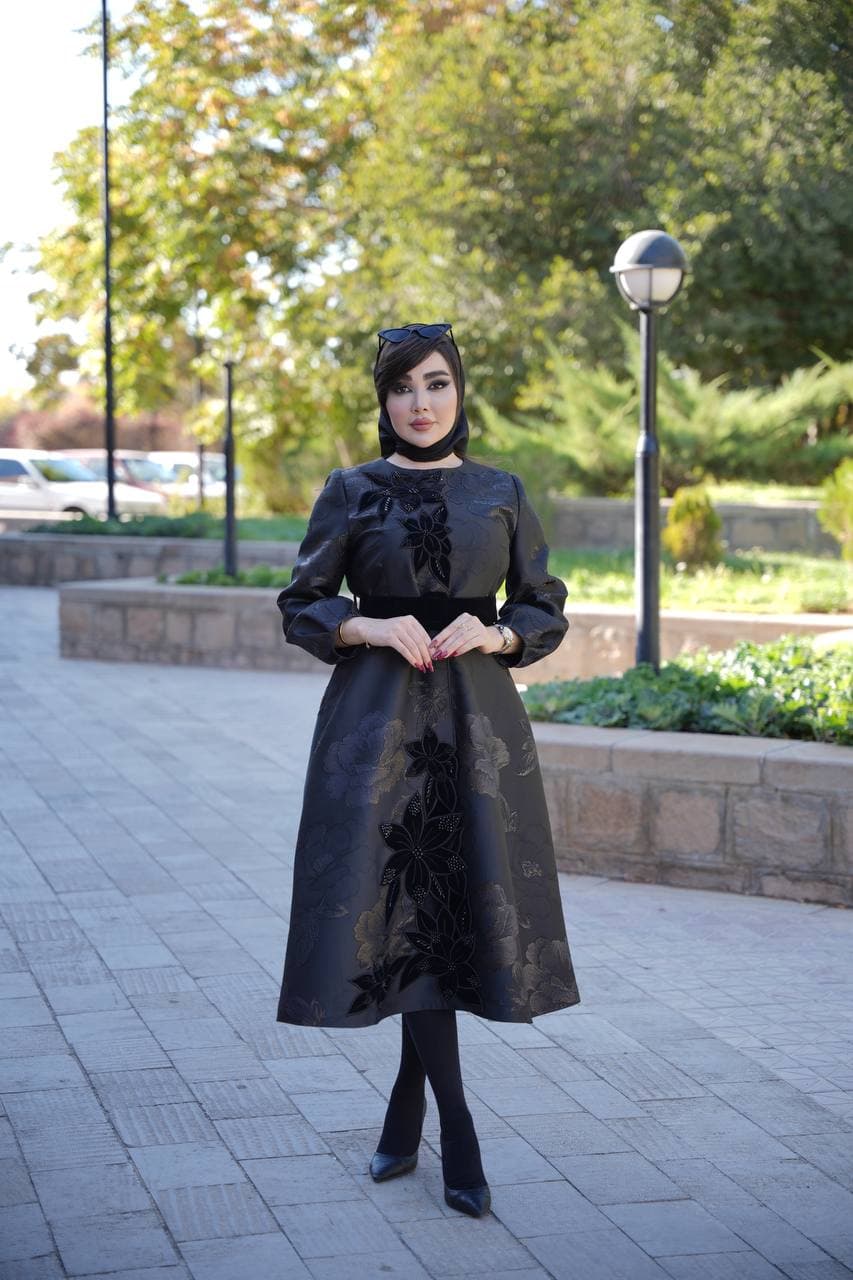 مانتو مجلسی عروسکی بلند مزونی سونای — تصویر ۲