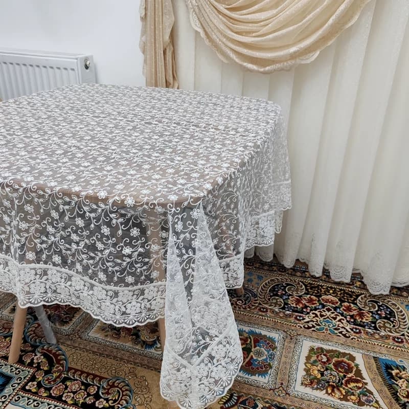 رومیزی غذاخوری مستطیل چهار نفره حریر گیپور 110*140 — تصویر ۶