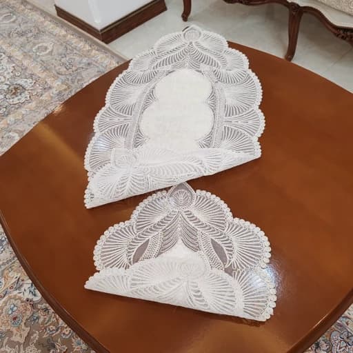 رومیزی مخمل دانتل جدید سه تکه مدل زیتون — تصویر ۲