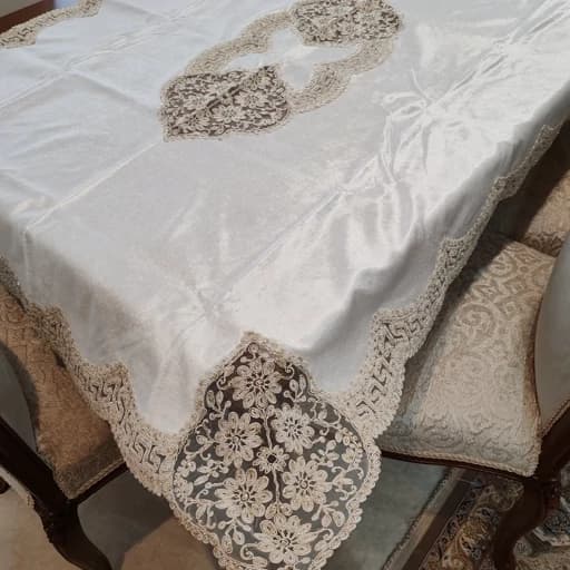 رومیزی چهار نفره غذاخوری مخمل دانتل ترک طرح ورساچه
