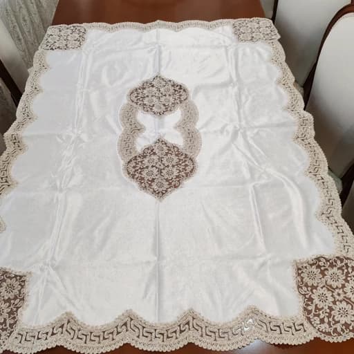 رومیزی چهار نفره غذاخوری مخمل دانتل ترک طرح ورساچه — تصویر ۶