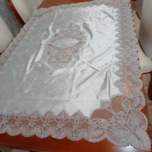 رومیزی غذاخوری 4 نفره مخمل دانتل ترک گندمی — تصویر ۸