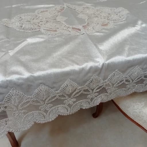 رومیزی غذاخوری 4 نفره مخمل دانتل ترک گندمی — تصویر ۷