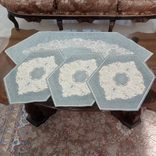 رومیزی مخمل ابریشم شاین دار 4 تکه طرح صحرا