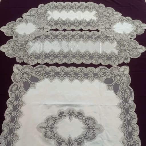 سرویس رومیزی مخمل دانتل ترک طرح گندمی 5 تکه مربع دار — تصویر ۳